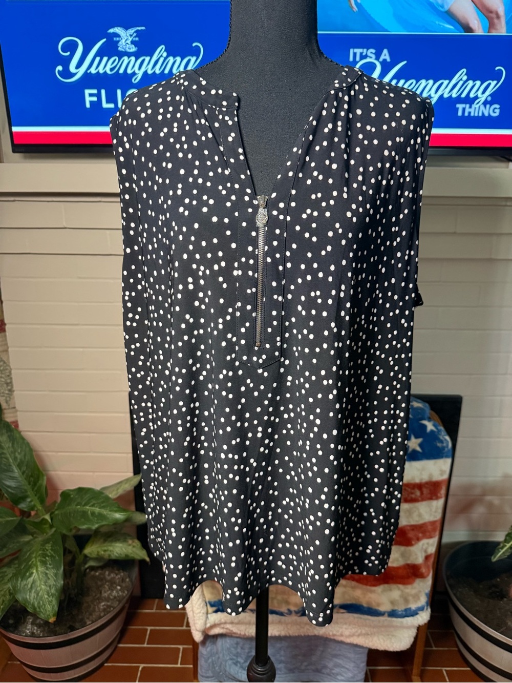 Anne Klein Black and White Polka Dot Sleeveless Tunic with Zip